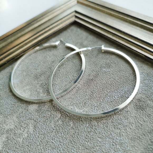 ROBERT LEE MORRIS Silver Hoop Earrings Elegant Fashion Jewelry - Picture 3 of 4